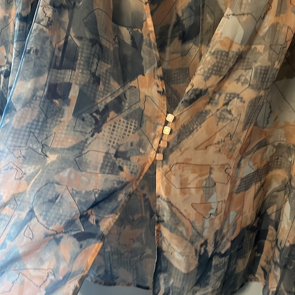 Cute! BGBGeneration Flowy Pink & Gray Abstract Print Top - Picture 7 of 13